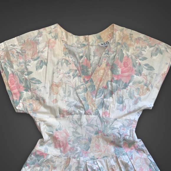 v i n t a g e :: Pastel Floral Romantic Cottagecore ILGWU Dress - Picture 8 of 14